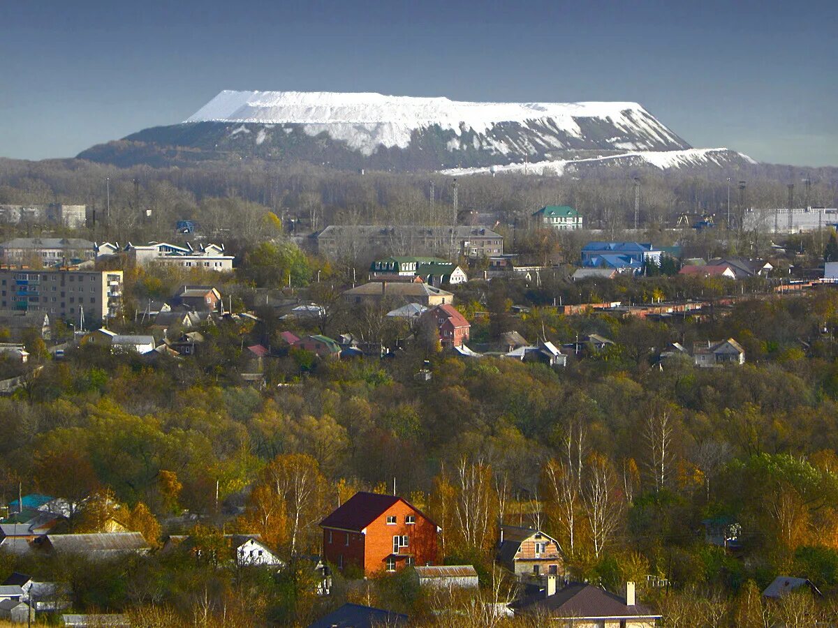 Гора в воскресенске что это белая гора. Белая гора в воскресенске московской области. Белая гора из фосфогипса подмосковье. Белая гора воскресенск. Меловая гора воскресенск.