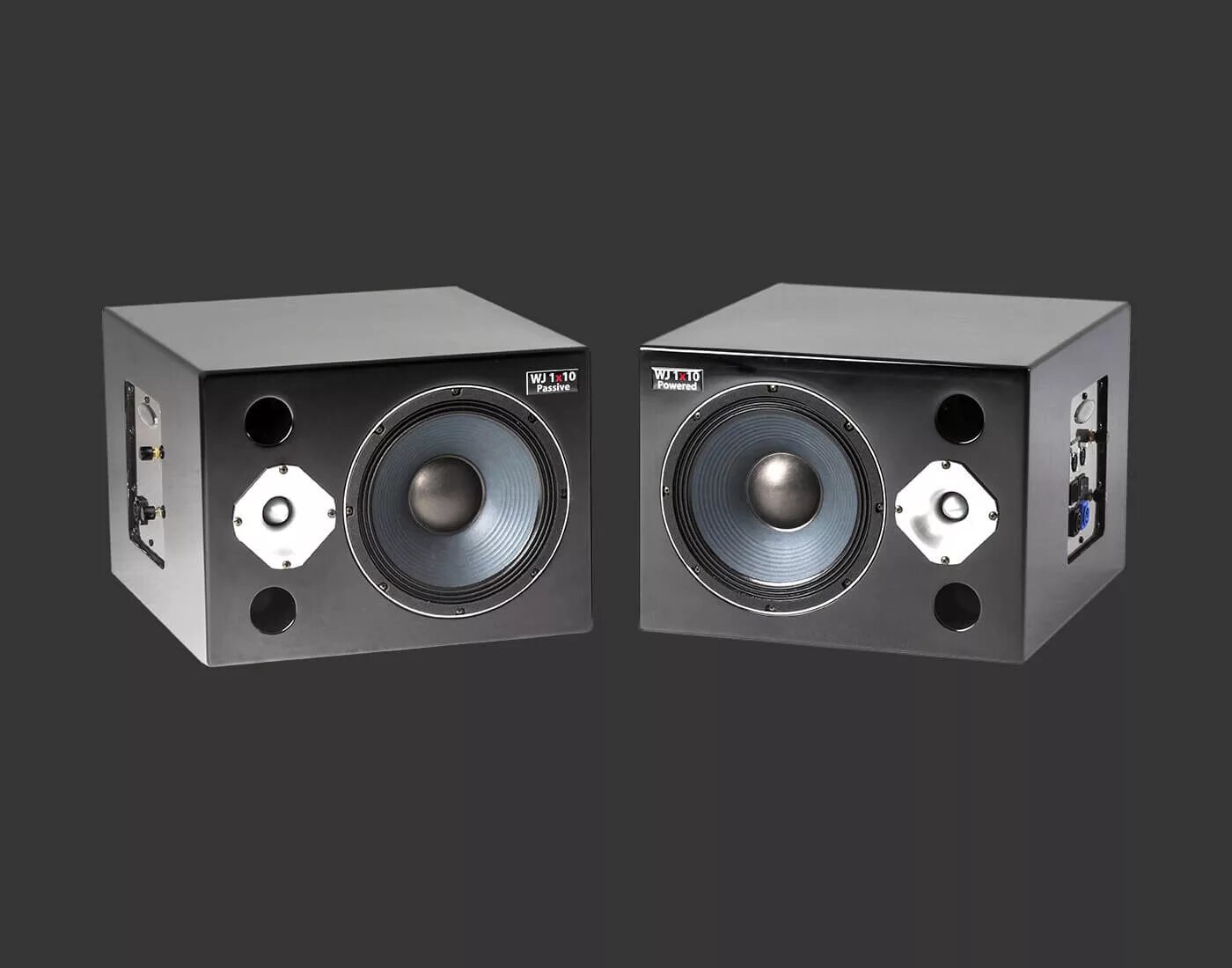 Studio monitors. Компактные мини-мониторы студия. studio monitors used. bozak studio monitor.