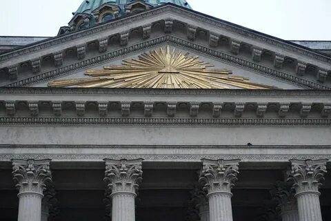 Что завершает фронтон 5 букв