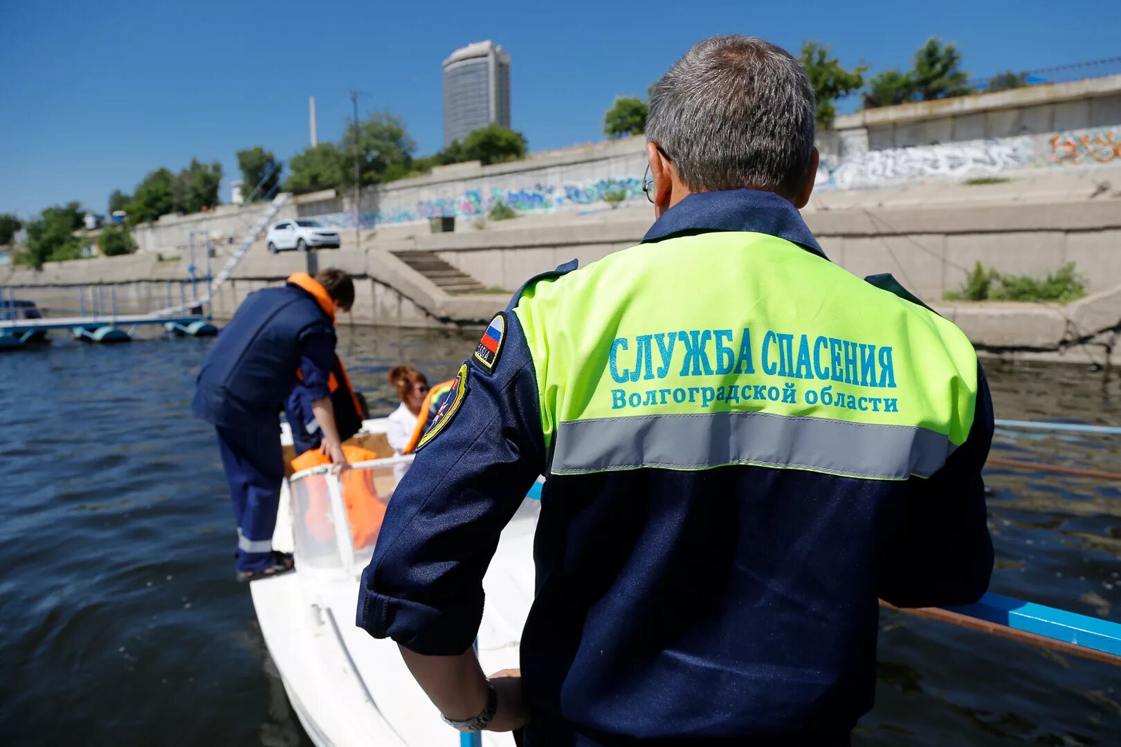 Му служба спасения волгограда. Начальник гку служба спасения волгоград. Муниципальная служба спасения. Служба спасения волгограда, волгоград, улица землячки. Машины спасательных служб.