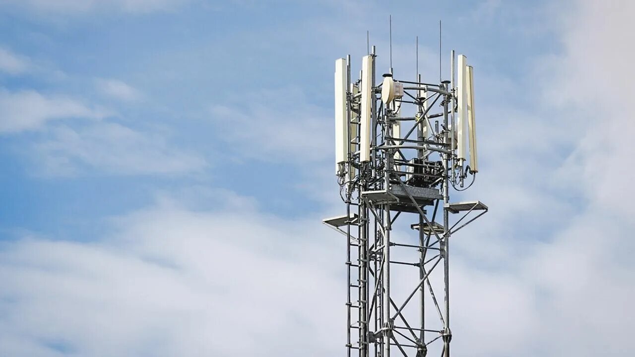 Антенна базовой станции 5g. Сотовой связи 4g. 5g ретранслятор. Телефонная вышка. Сотовой связи 4g.