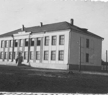 Школа 1955 изумрудная