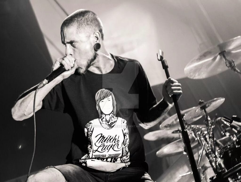 Фил бозман. Annabelleagrogodeau - crash in pierpaolo valentino. Артюр фил. Joshua anthony brand модель. Phil bozeman whitechapel.