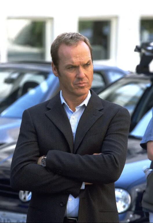 Mike busy. Michael bay 2006. Mike busy. Майк майерс в молодости. Накладка на ракетку 729 presto spin картинки накладки.