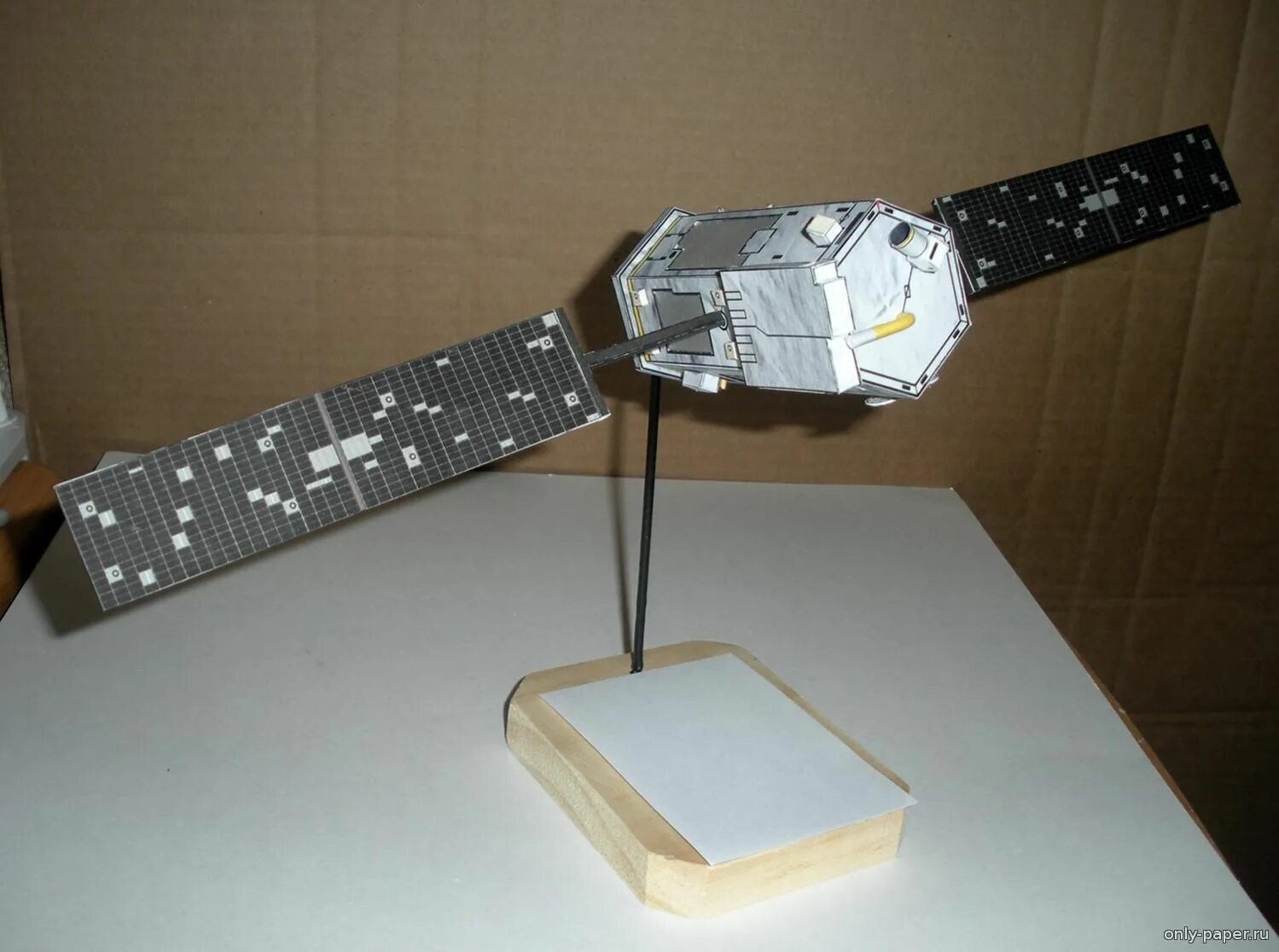 Как сделать космический аппарат