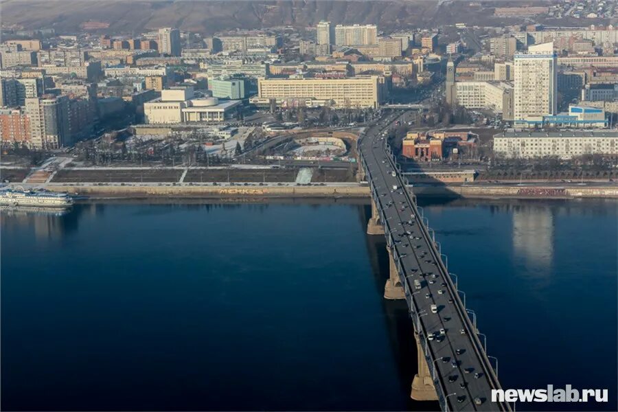 Ковид в красноярске. Черёмушки Красноярск. Красноярск с высоты. Красноярск с высоты птичьего полета. Мост Красноярск вид сверху.