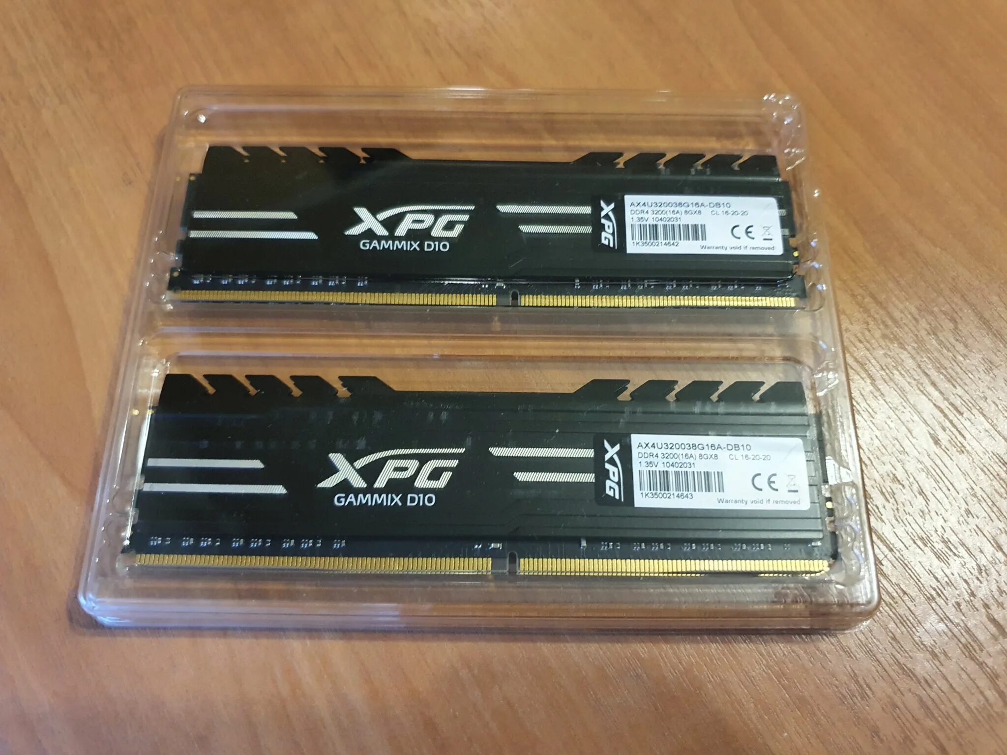 Оперативная память adata xpg d10. Оперативная память XPG ddr4 16gb 2x8gb 3200mhz. Оперативная память ADATA XPG GAMMIX d10 [ax4u32008g16a-db10] 16 ГБ. Оперативная память ddr4 16gb XPG GAMMIX d10. XPG d10 GAMMIX 8x2gb (16gb) 3200 Black.