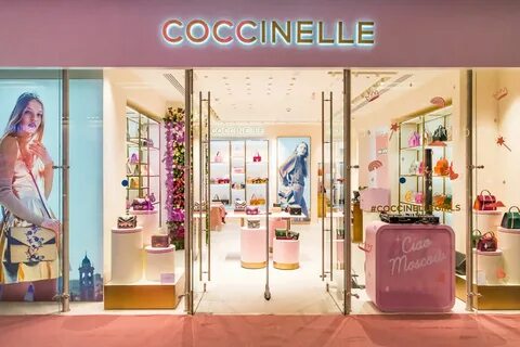 Магазин coccinelle в москве
