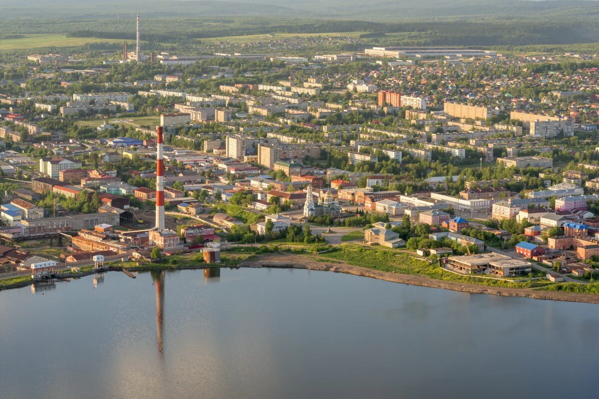 Город лысьва музей. Лысьва краеведческий музей. Дворец лмз лысьва. Лысьва пермский край музей города. Дворец культуры металлургического завода лысьва.