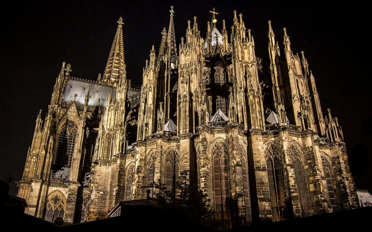 Готика архитектура кельнский собор. Кёльнский собор 2022. Кельнский собор, кельн великолепный готический. Неоготический собор в орлеане. Готика архитектура готический собор.