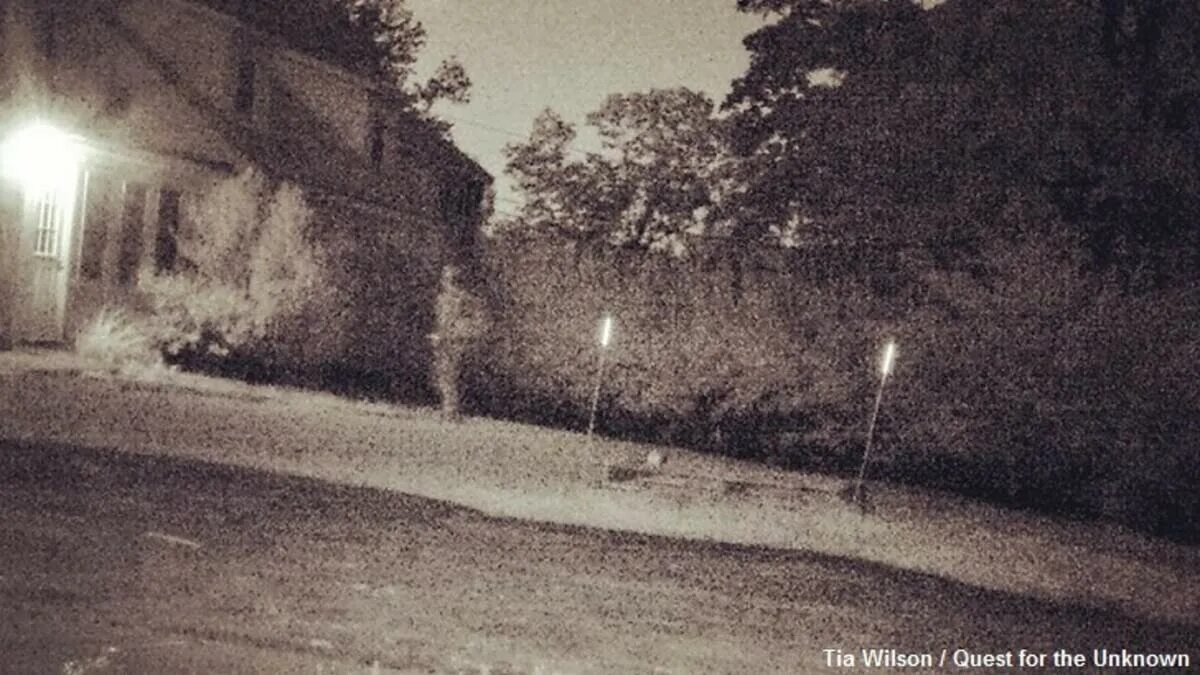 Уильям хоуп фотограф. Это реальная фотография. Фотографии плохого качества. Менк йети. Уильям хоуп спиритическая фотография.