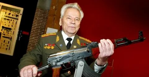 Автомат ему выдали маленький