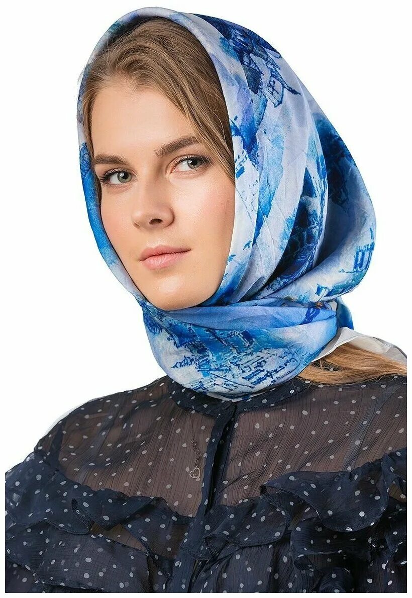 Платки для женщин купить. Платок женский. Женщина в платке. Голубой платок. Головной платок.