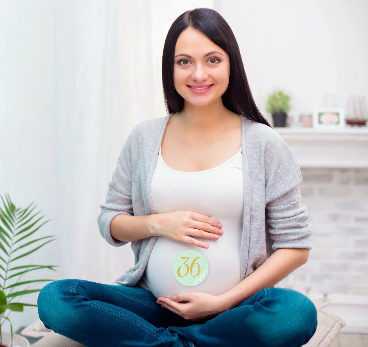 Красивая беременная девушка. Беременные девушки фото. Красивая беременная женщина. Юная беременная. Счастливая беременная женщина.