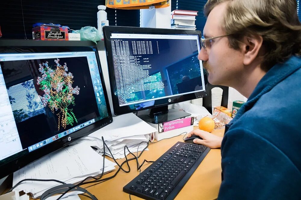 Компьютеры в современном времени. Imac 21. Samsung odyssey g9 monitor. Современные технологии. Компьютерная графика.