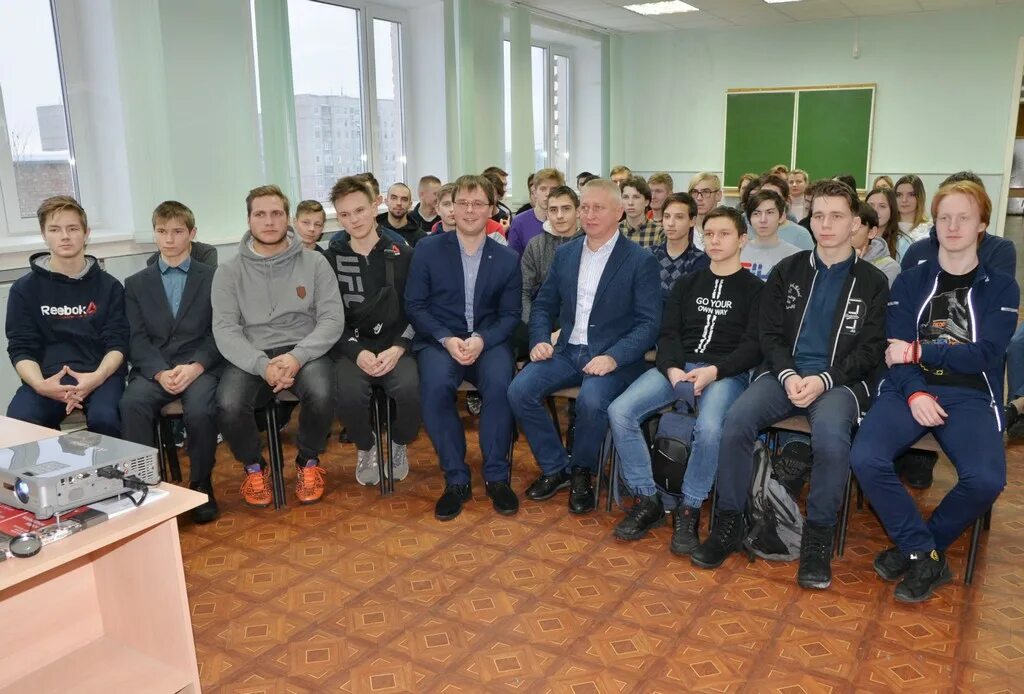 Оленегорск школа 7. Оленегорск. День города оленегорск. Группы оленегорска. Группы оленегорска.