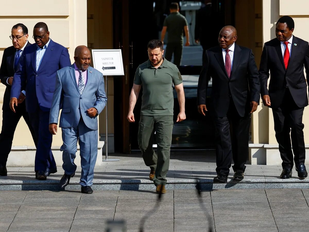 Африканский саммит 2002. Путин и африканцы. Правители африканских стран. Лидеры африканских стран. Саммит россия африка 2022.