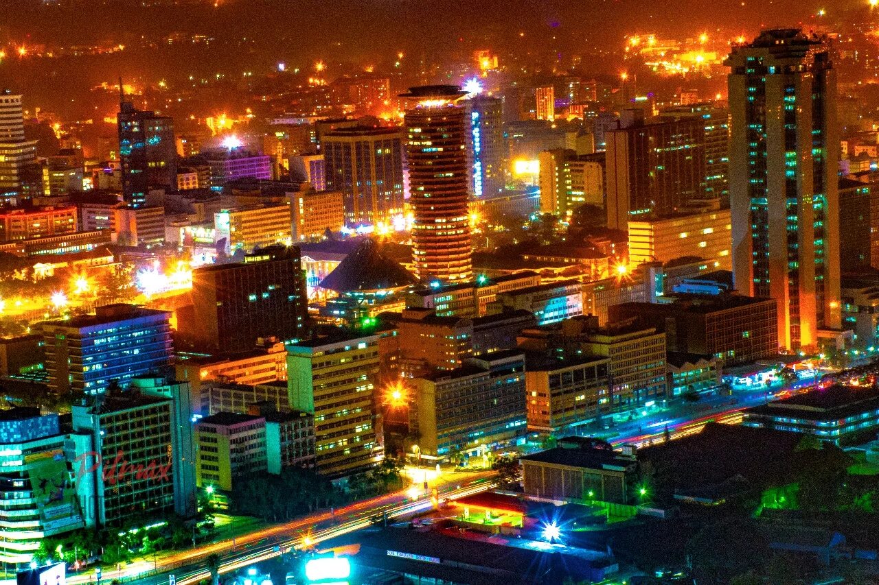 Кения Найроби. Найроби (столица Кении). Найроби (столица Кении) про город. Ночной Найроби.