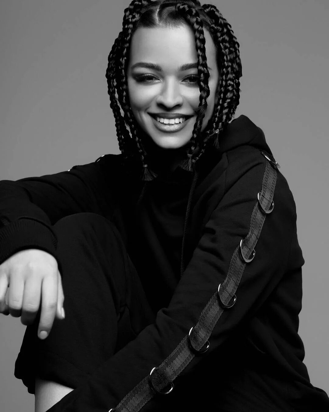 Без звука саби мисс. Sabi miss. Сабина ахмедова sabi miss. Сабина ахмедова sabi miss. Саби мисс.