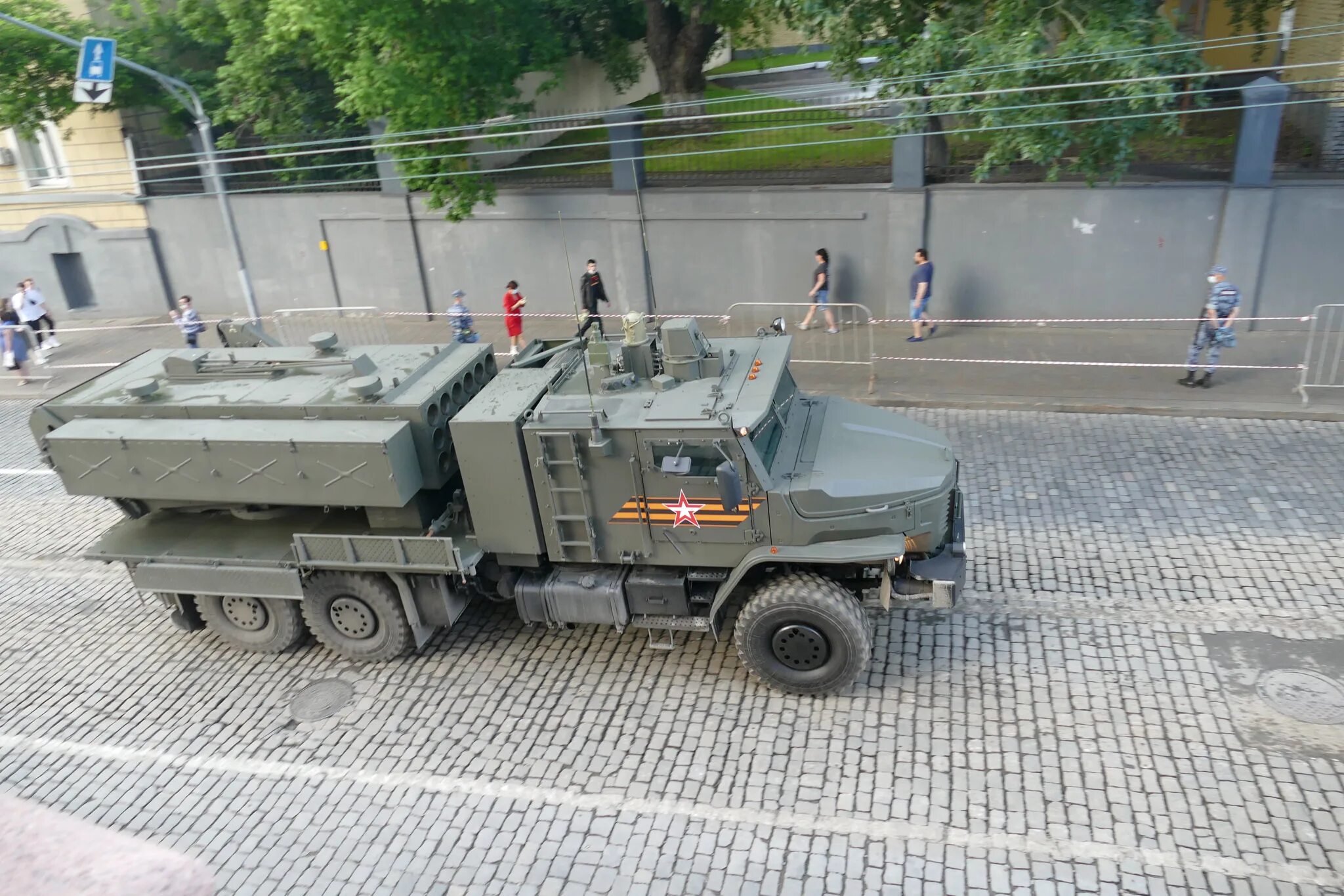 Тос вс. Тос-2 тосочка на колесном шасси урал-63706. системы тос-2 &quot;тосочка. тосочка тос-2 урал. тяжёлая огнемётная система тос-2.