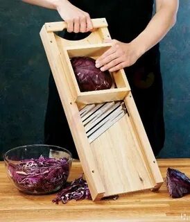 Шинковка деревянная с коробом