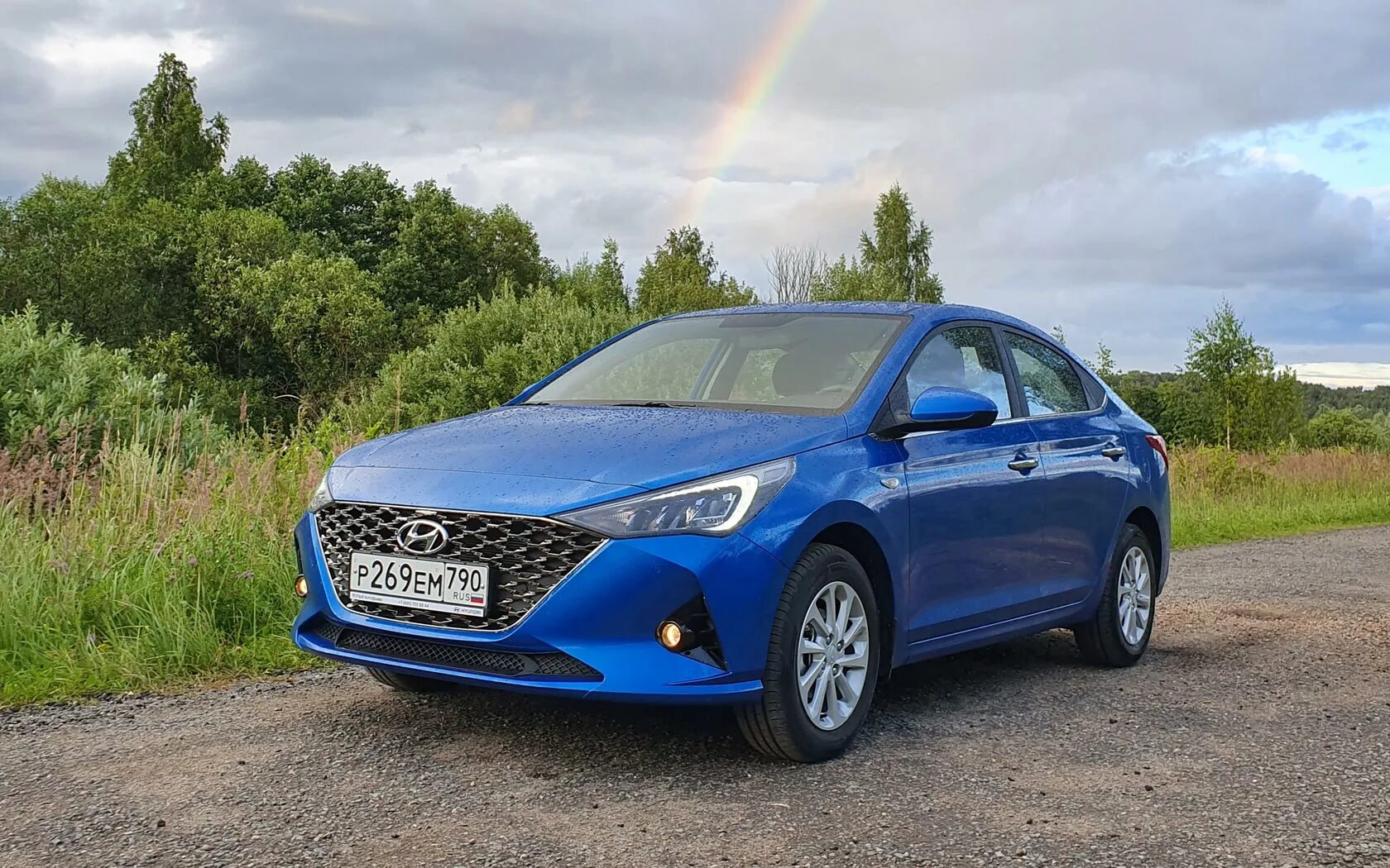 Solaris популярный. Солярис 18 года. Hyundai solaris, 2018г. Хендай солярис 18 год белая. Хендай солярис 2017 белый.