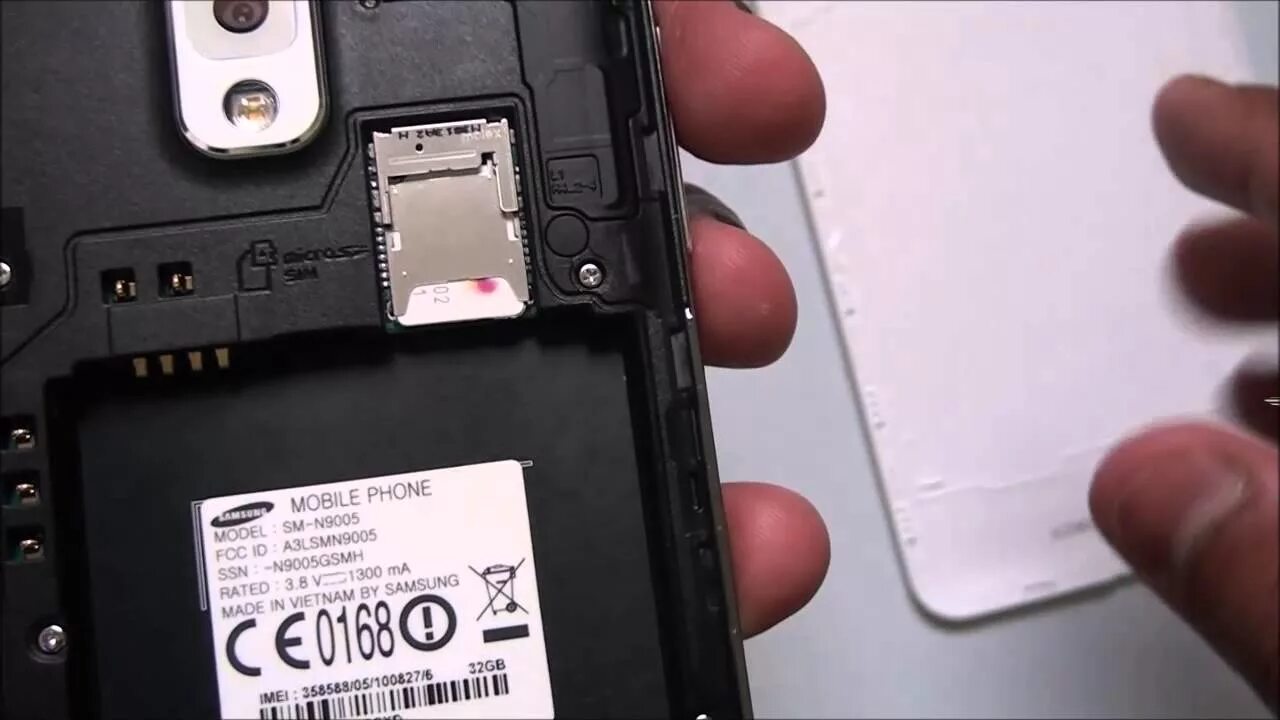 Как вставить симку в infinix note. Как вставить микро симку в большой разъем. как вставить маленькую симку в большой разъем телефона. как вставить микро симку в большой разъем без переходника. как вставить нано симку в большой разъем.