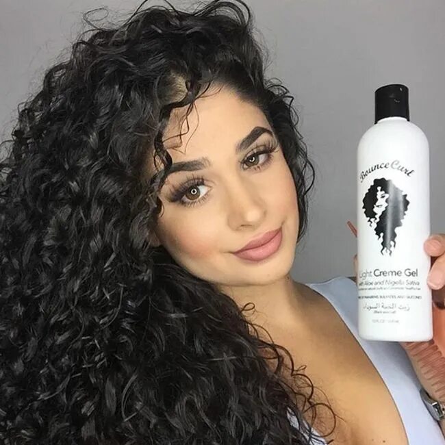 Curls shampoo. Bounce Curl Light Creme hair Lotion. Для кучерявых волос средства. Гель для кудрявых волос. Гель для укладки вьющихся волос.