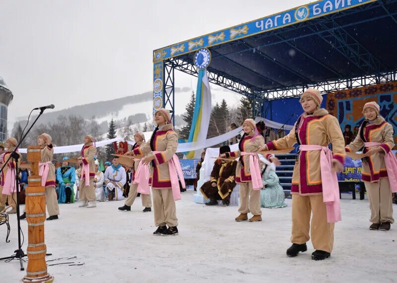 Новогодние праздники на алтае. Алтай на новогодние праздники. Праздник «алтайская зимовка». Чага байрам. Праздник «алтайская зимовка».