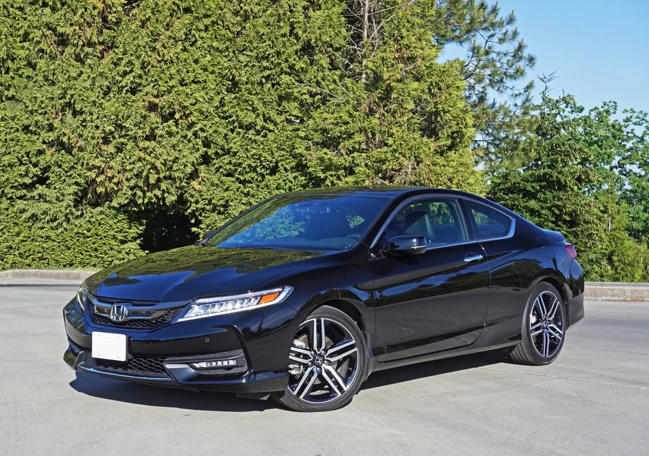 Купить хонду аккорд новую. Honda Accord 2016 Coupe. Honda Accord купе 2016. Honda Accord Touring 2016. Honda Accord Coupe Coupe 6 v6.