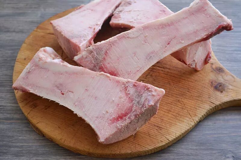 Нож для резки мороженого мяса. Кость пилить. Кость пилить. Мозговые кости говяжьи. Кость пилить.