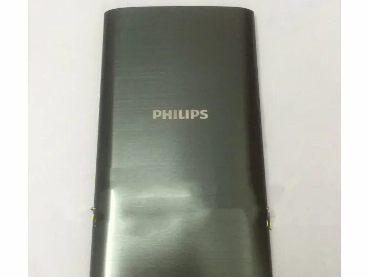 Задняя крышка филипс. Задняя крышка Philips Xenium e570. Philips Xenium e570. Крышка задняя для телефона Филипс 570. Задняя крышка Philips Xenium e560.
