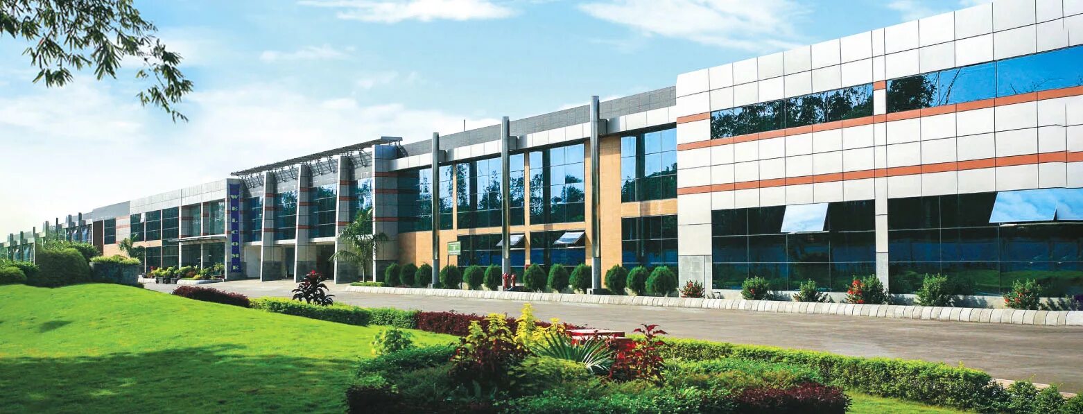 Smart casual мужчина и женщина. Full group. иконки код команды. наша команда фон. три человека значок.