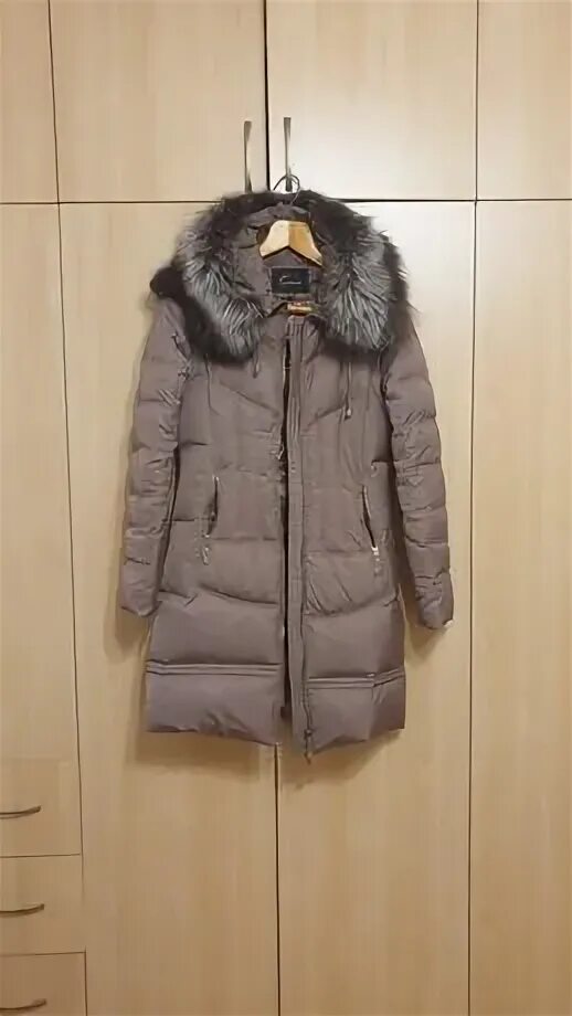 Женский пуховик milanova 961320-2l. Пуховик женский синий с мехом. Пуховик lawine женский черный. Chanevia пуховик женский. Пуховик с натуральным мехом авито.