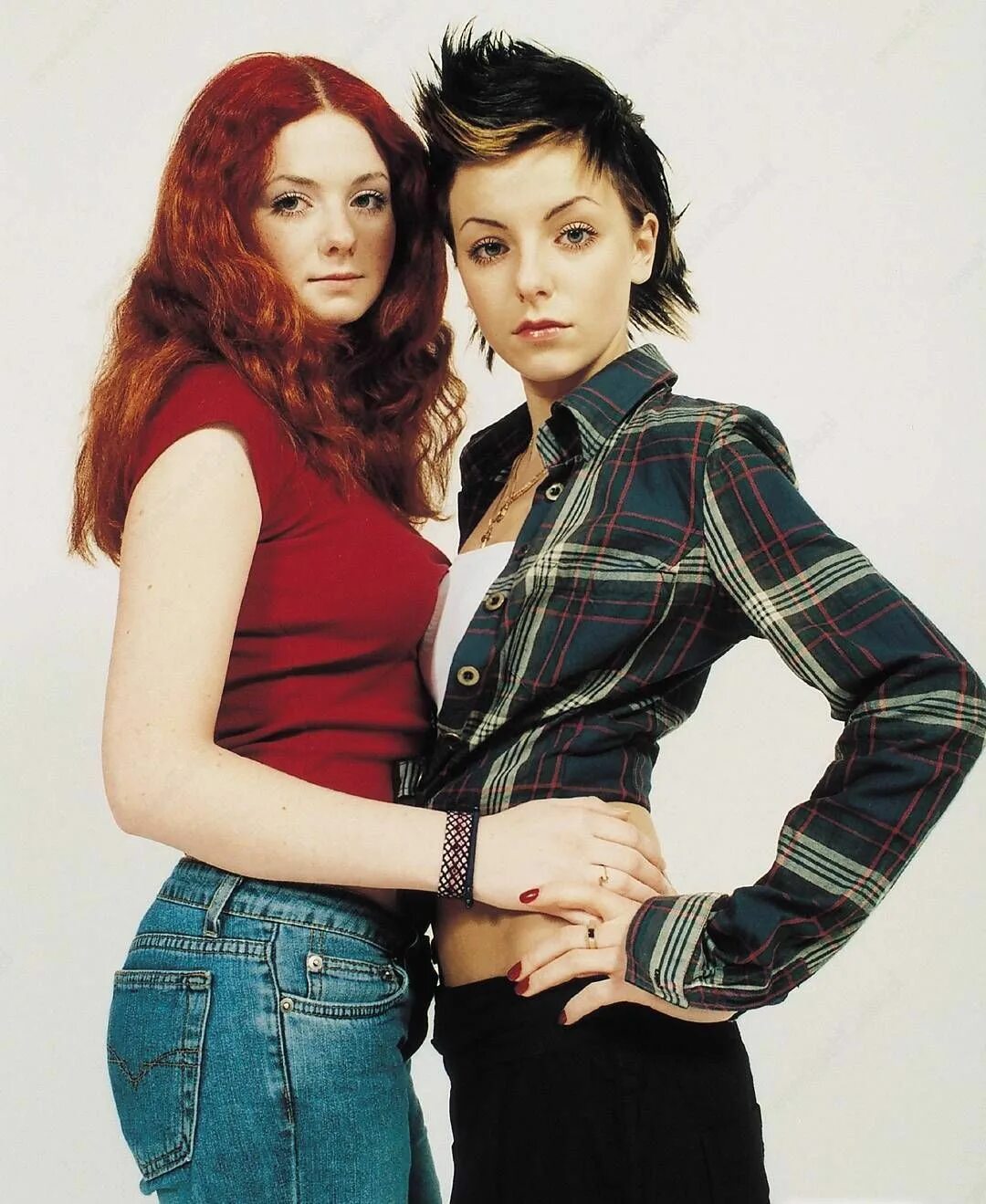 Группа t.a.t.u сейчас. Группа тату 2006. Группа тату 2012. Юля Волкова 1999.