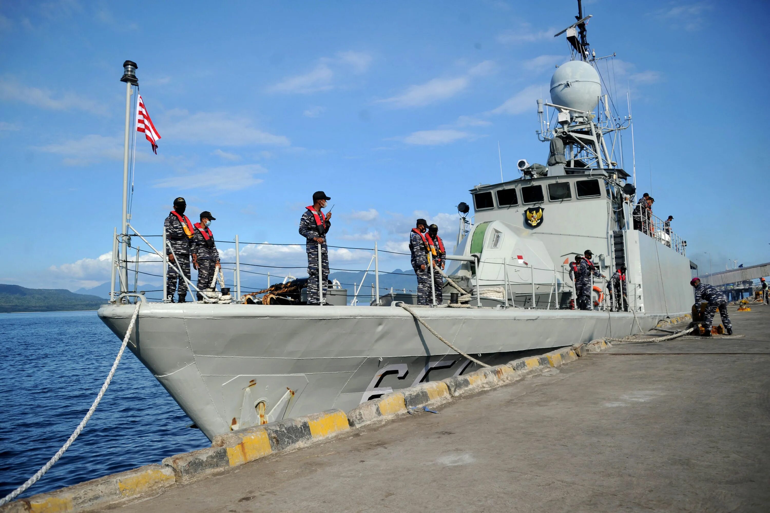 Есть корабль они живут в корабле. Indonesian Navy. Sub Indonesia. SAS Umkhonto Submarine Crew. Фото Камчатка подводная лодка красивая в море.