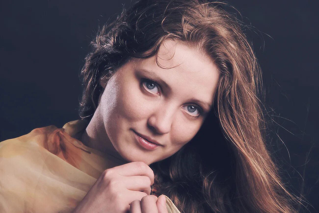 Фотопортреты людей. Фотографии люды. Настоящие девушки. Лицо человека. Фотопортреты простых людей.