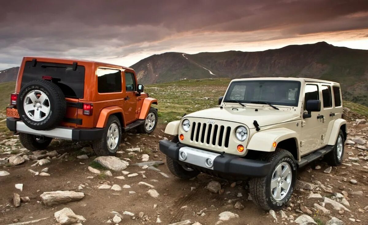 Джип Вранглер 1. Jeep Wrangler 2011. Jeep Wrangler Unlimited 2011. Jeep Wrangler 2011 Unlimited Sahara.