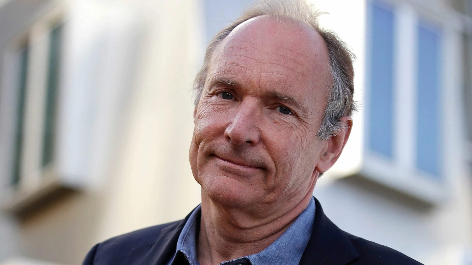 Сэр тимоти джон. Сэр тим бернерс-ли. Тим бернерс ли создал. Тимоти джон бернерс-ли интернет. Тим бернс ли.