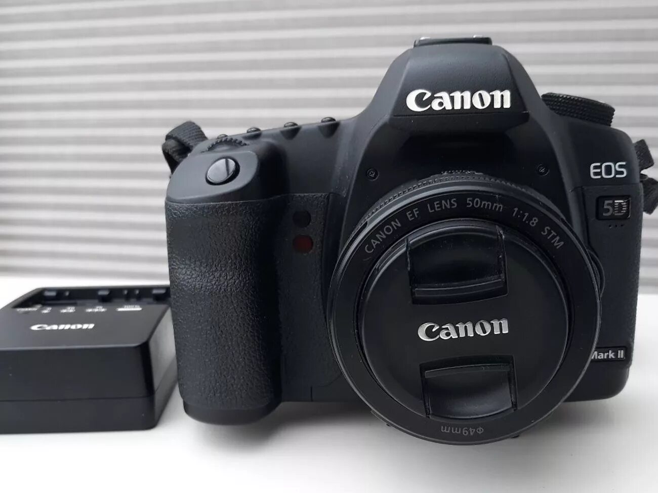 Canon mark ii отзывы. Canon 5d Mark 1. Canon es 5d Mark II. Canon EOS 50 Mark II.