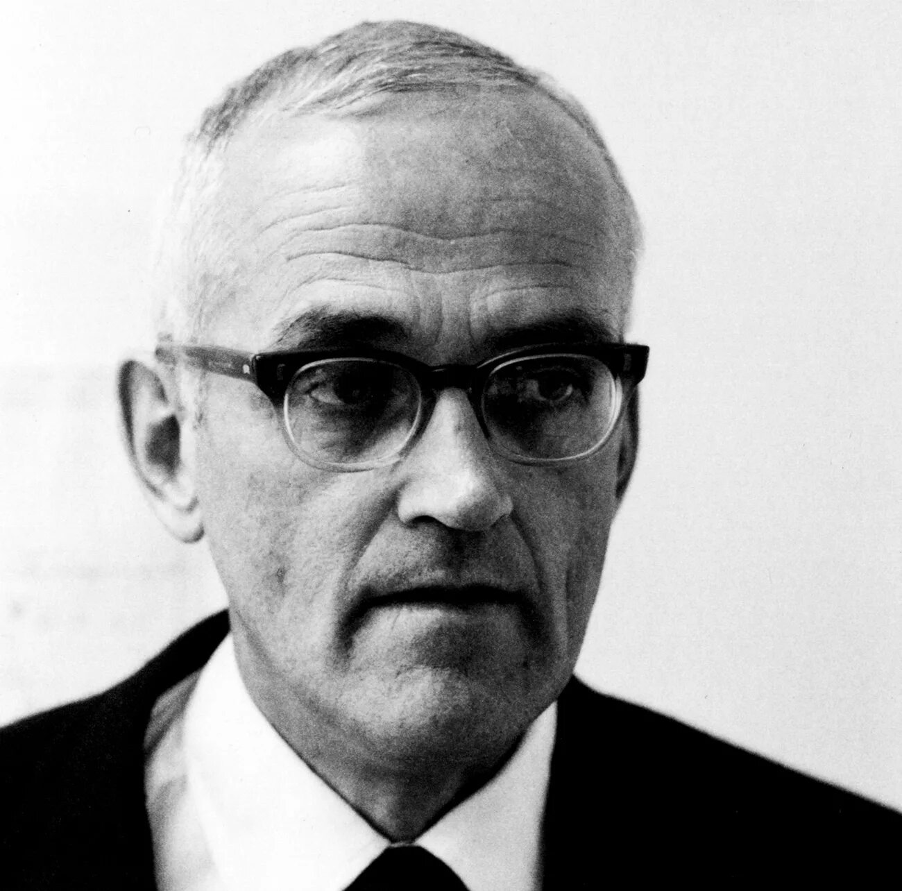 Паттерсон ученый. Клэр паттерсон. Клэр паттерсон. Клэр паттерсон. Клэр паттерсон.