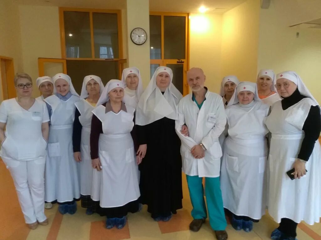 Сестричество дата выхода. Сестры милосердия чеб. сестры милосердия чебоксары. сестричество в переславле. дюна: сестричество.