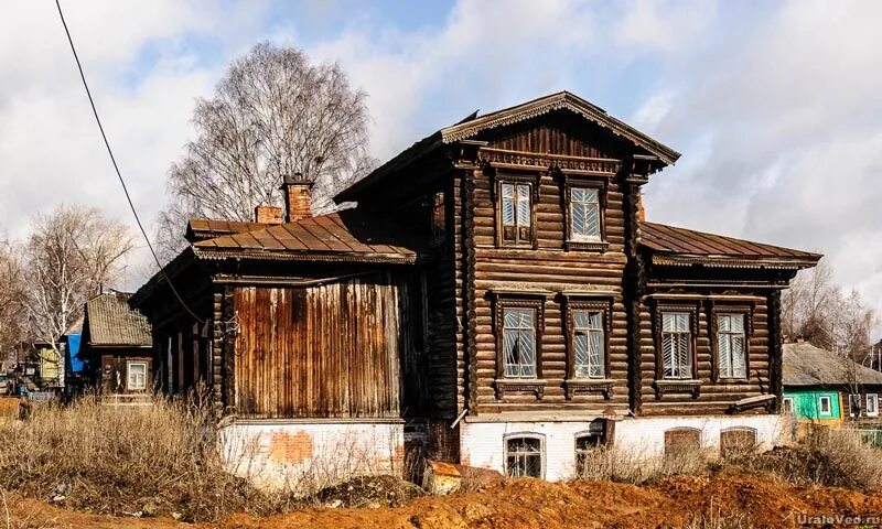 Добрянское поселение пермского края. Исторические здания г. Добрянка Пермского края. Деревня Добрянка Пермский край. Старые здания Добрянка. Добрянка Пермский край памятники архитектуры.