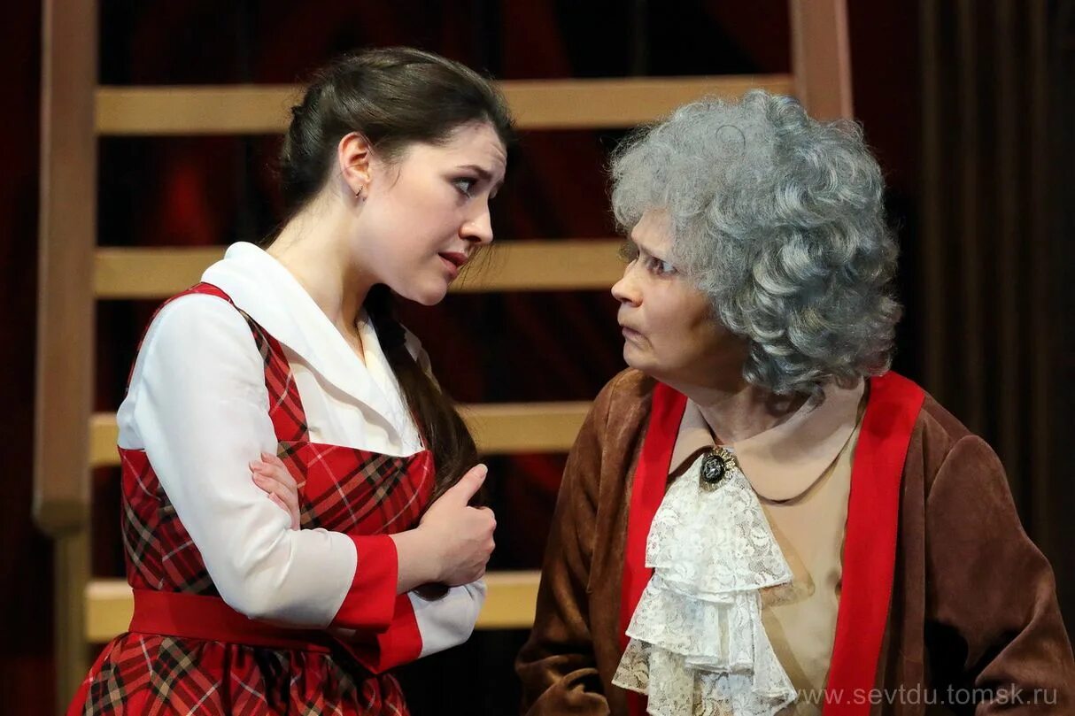 8 женщин театр волкова. спектакль восемь любящих женщин с ириной муравьевой.