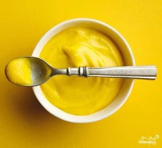 Сухая горчица. Ложки сухой горчицей. Горчичная ложка. Горящий порошок вот домовушки. Горчица.