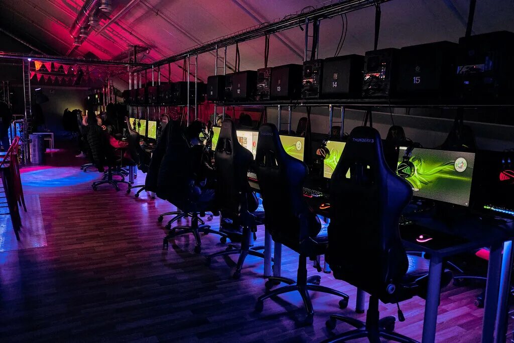 интернет кафе симулятор. интернет кафе симулятор. компьютерный клуб 2. кафе симулятор 2. компьютерный клуб 2.