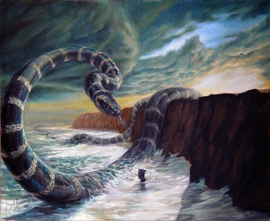 Huge sharp mythical snake like recorded