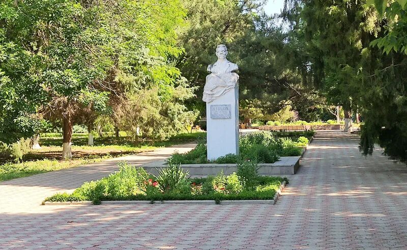 Как проголосовал краснодарский край. Кущевская парк. Парки в Кущевской. Парк Горького Кущевская. Парк Ленина ст. Кущевская.