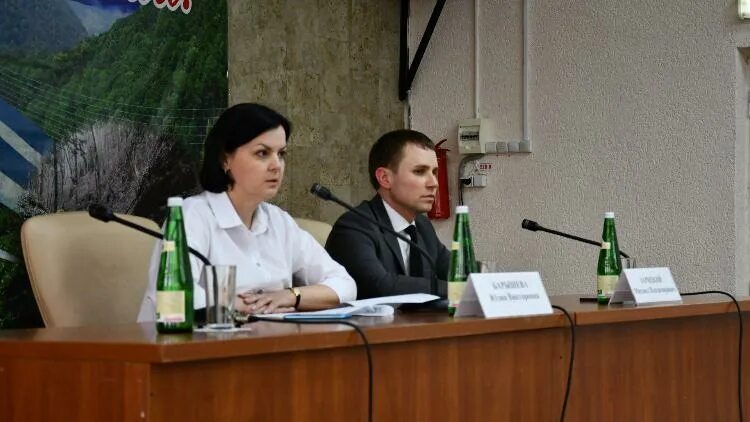 Сайт горячеключевского городского. Горячеключевской городской суд. Депутаты горячего ключа. Горячеключевской городской суд Краснодарского края. Администрация горячий ключ руководители.