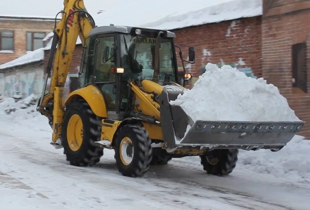 Аренда экскаватора погрузчика vyvoz musora24. Уборка снега JCB 3cx. JCB 3cx зима. Экскаватор-погрузчик JCB 3cx зимой. Уборка снега экскаватором погрузчиком JCB.